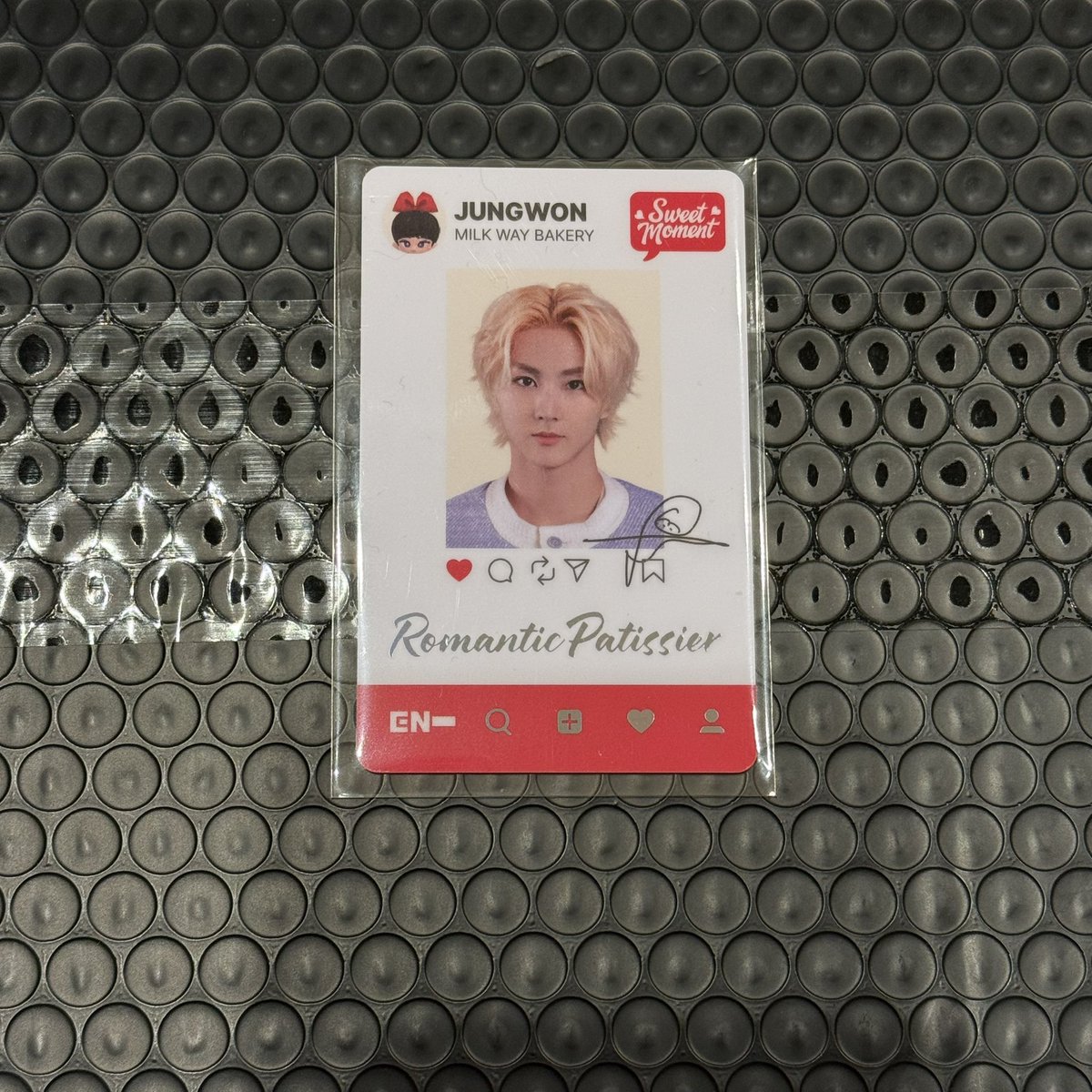 ENHYPEN WORLD エナワ 交換 Sweet moment SPカード

譲:ジョンウォン(未使用)
求:同種 ジェイ(未使用)

郵送にて交換希望
お声掛けお願い致します😊