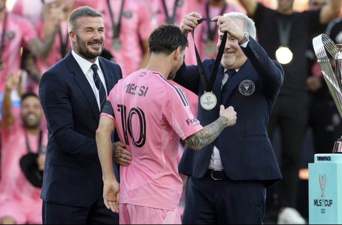 Felipe Cárdenas tweet media