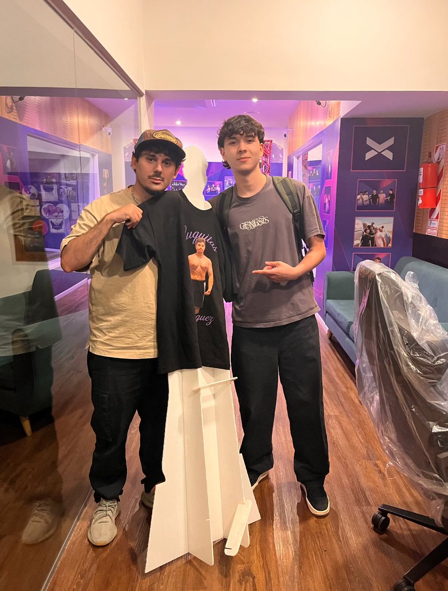 esckla (cuenta nueva) tweet media