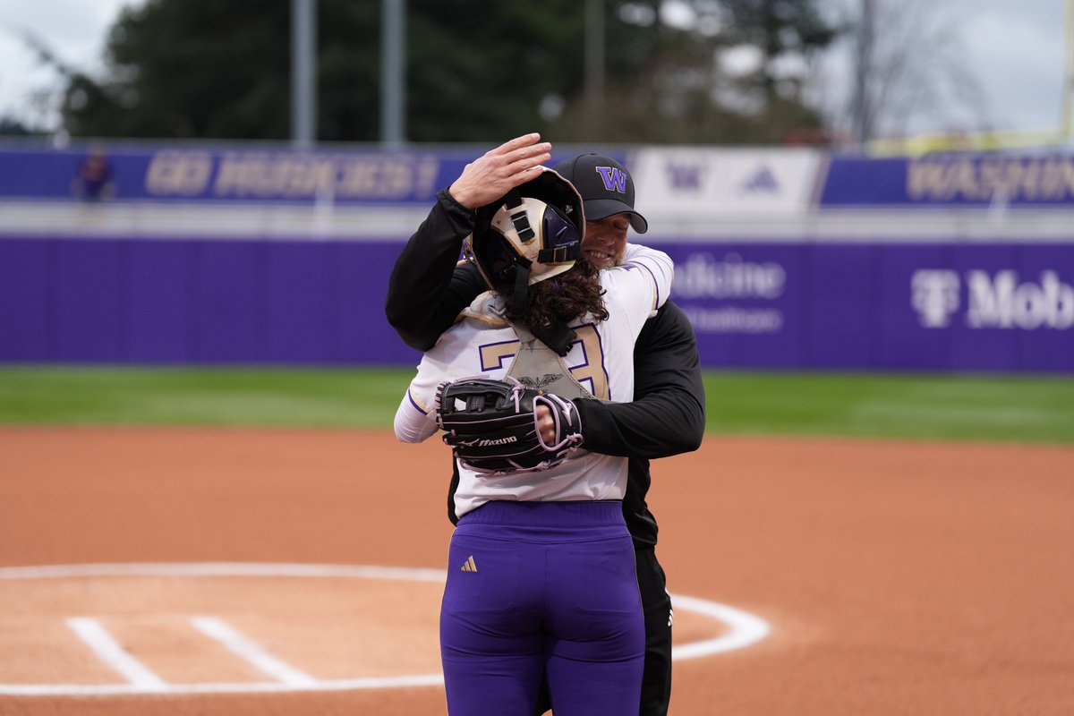 UWSoftball's tweet photo. First pitch brought to you by the one and only Coach Dillon! https://t.co/6y5gtwKCWJ