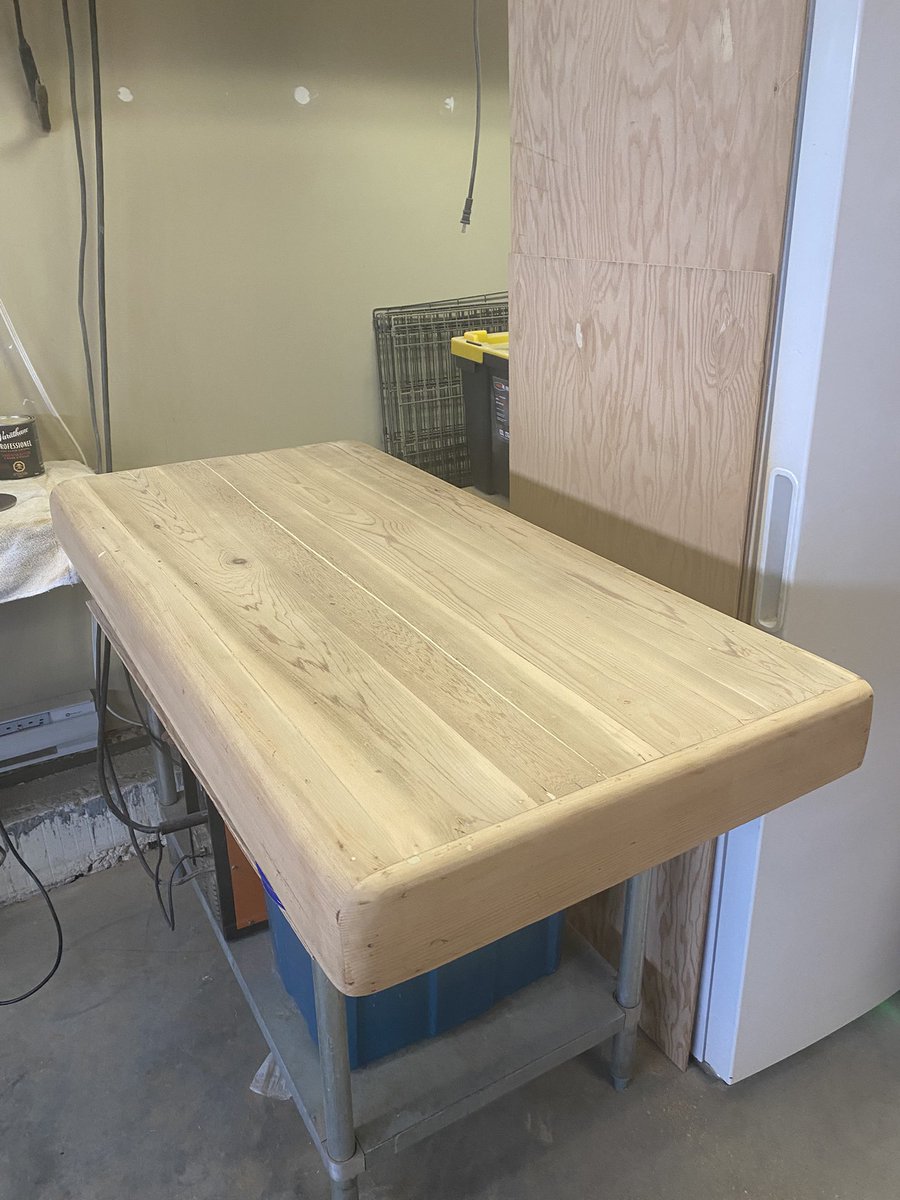 SDobrostanski's tweet photo. About 65 years ago my grandfather and uncle built my Mom a Hope chest. She still using it and today I started the restoration. https://t.co/lmVC7L1pul