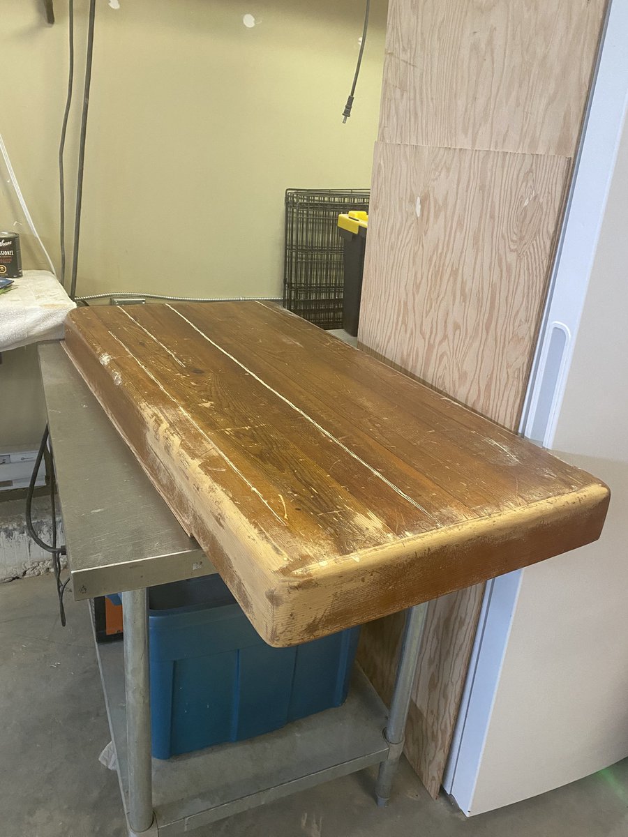 SDobrostanski's tweet photo. About 65 years ago my grandfather and uncle built my Mom a Hope chest. She still using it and today I started the restoration. https://t.co/lmVC7L1pul