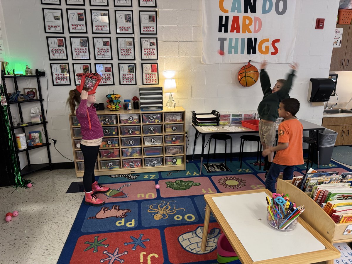 Mrs. Kollack tweet media