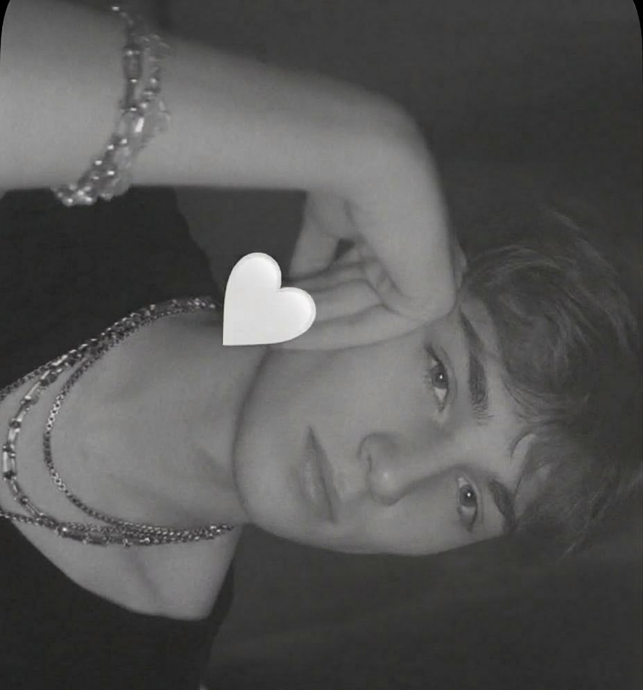 Godmother tweet media