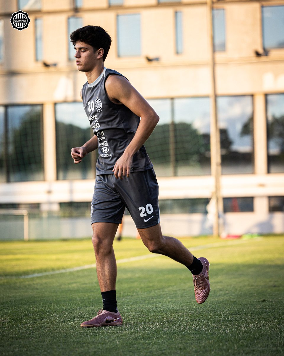 Club Olimpia tweet media