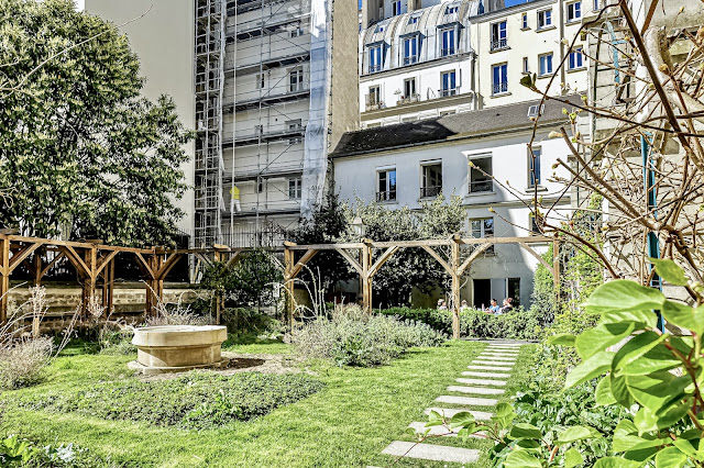 parisladouce's tweet image. Paris : Jardin des Abbesses, évocation modeste de l'ancienne Abbaye des Dames de Montmartre, vaste domaine patrimonial nationalisé et démantelé à la Révolution - XVIIIe arr
parisladouce.com/2026/03/jardin…
#paris #paris18 #montmartre #jardin #patrimoine