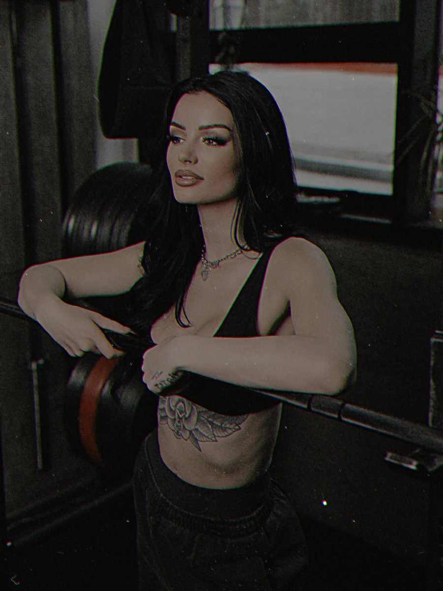 ╋━ 𝑬𝚂𝚂𝙴𐌍͟𐌂͟ ͟ ͟ 𝙴 tweet media