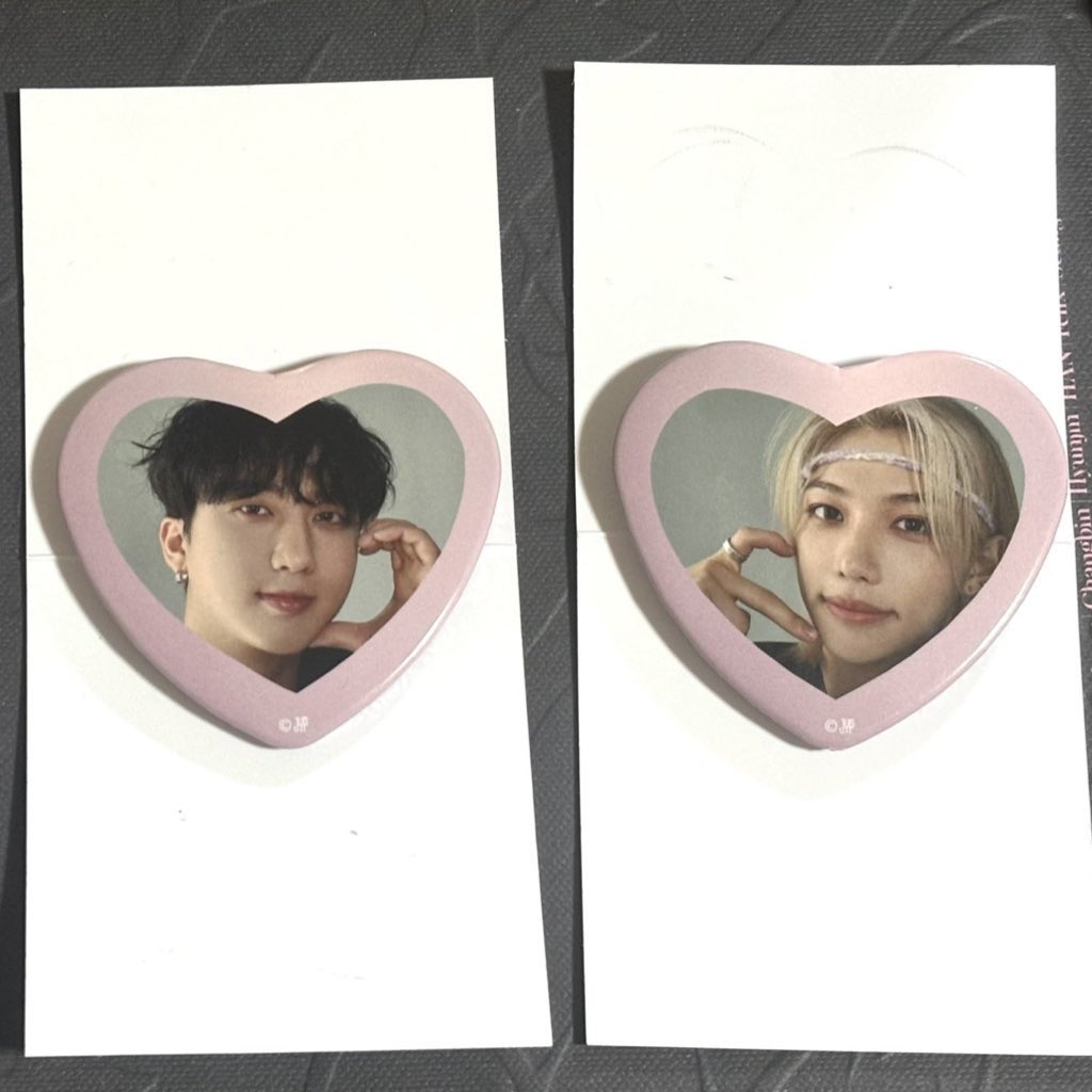 ocanoueno's tweet photo. Straykids EXHIBITION スキズ エキシビジョン 展示会 展覧会

【譲】 缶バッジ ♡ チャンビン フィリックス
　　　🐖🐇 🐥
　　　
【求】 缶バッジ ♡ ヒョンジン 🦙

都内手渡し or 郵送 同日発送📮
お気軽にお声がけください💕

#スキズ交換 skz https://t.co/KEzM0trsZN