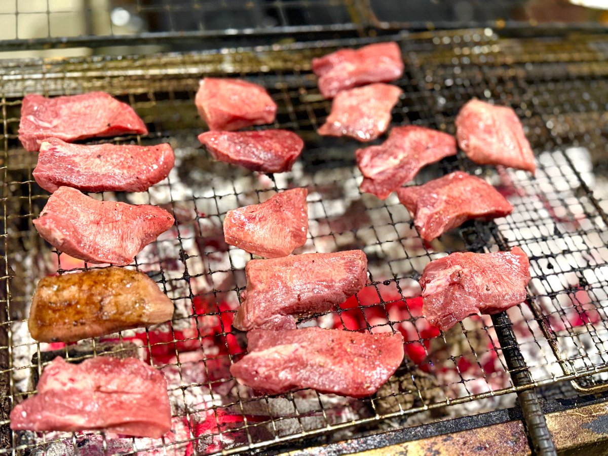 かんとく tweet media