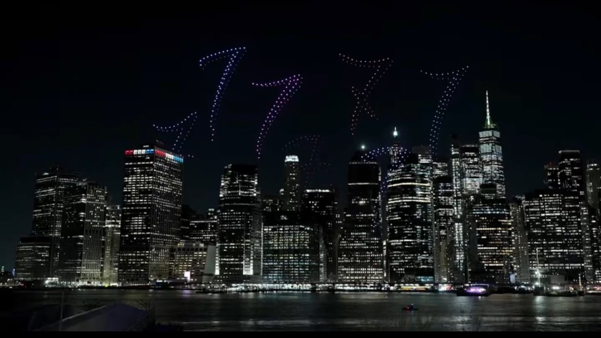 Jungkook the Giant tweet media