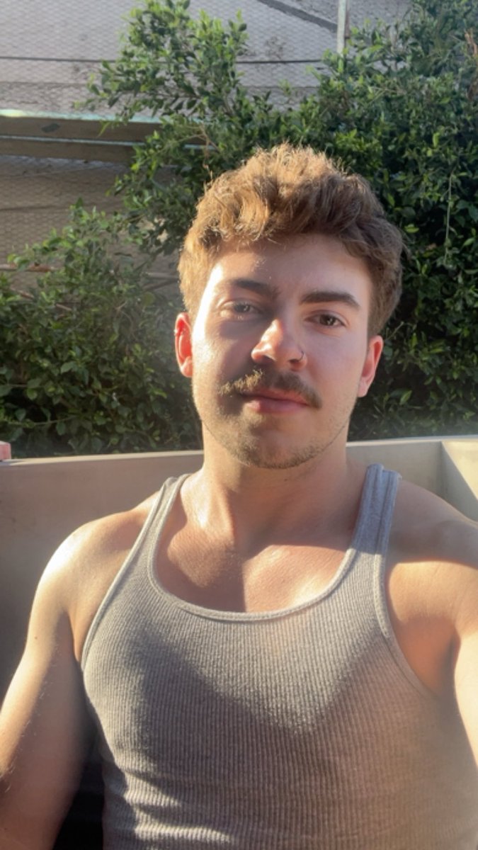 Guy Pussy (LA) tweet media