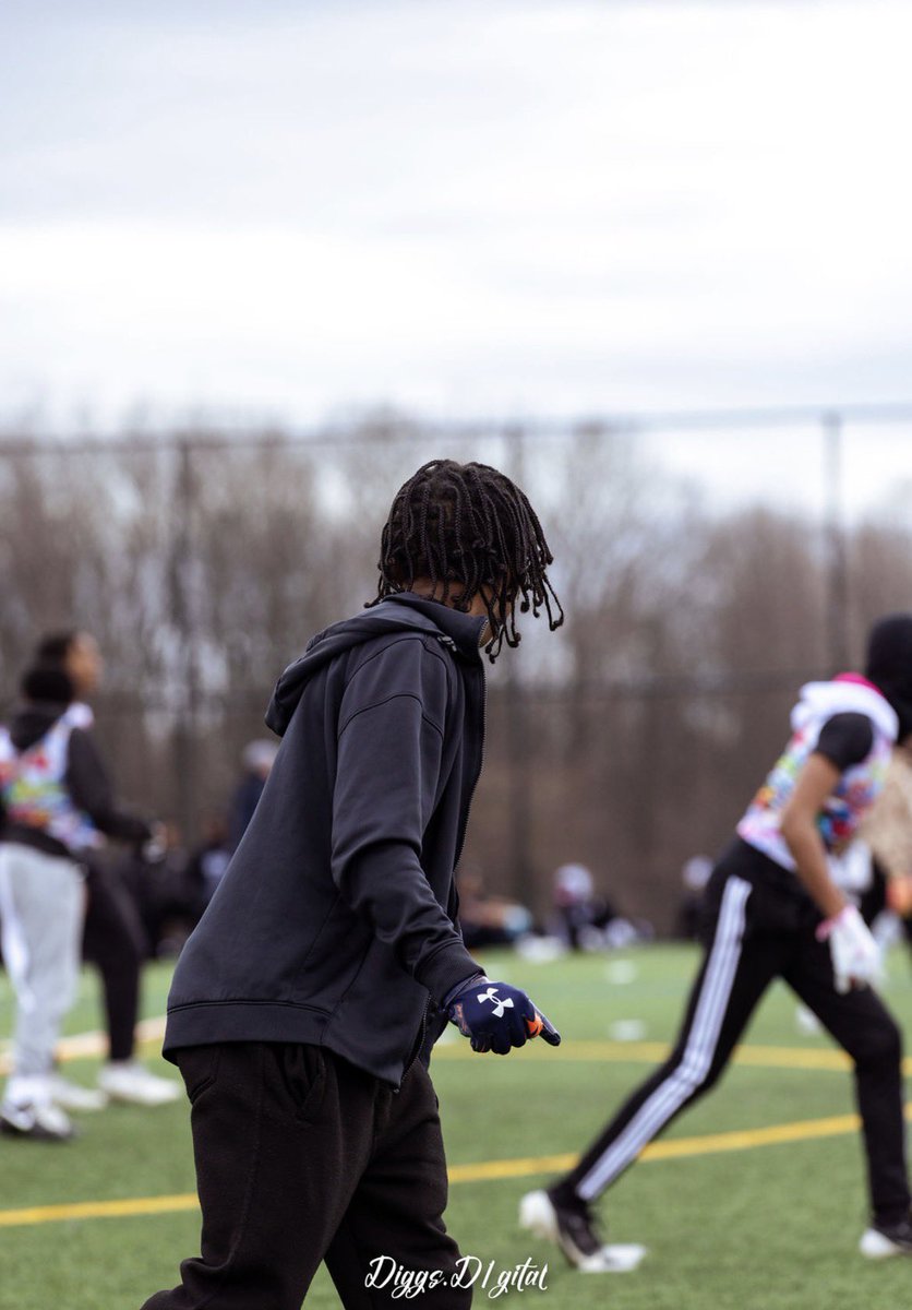 balloutbink5's tweet photo. C/O 2031 5’3 110lbs looking forward to going to @HuguenotFB #ath #7v7 https://t.co/OyuLze5FNN