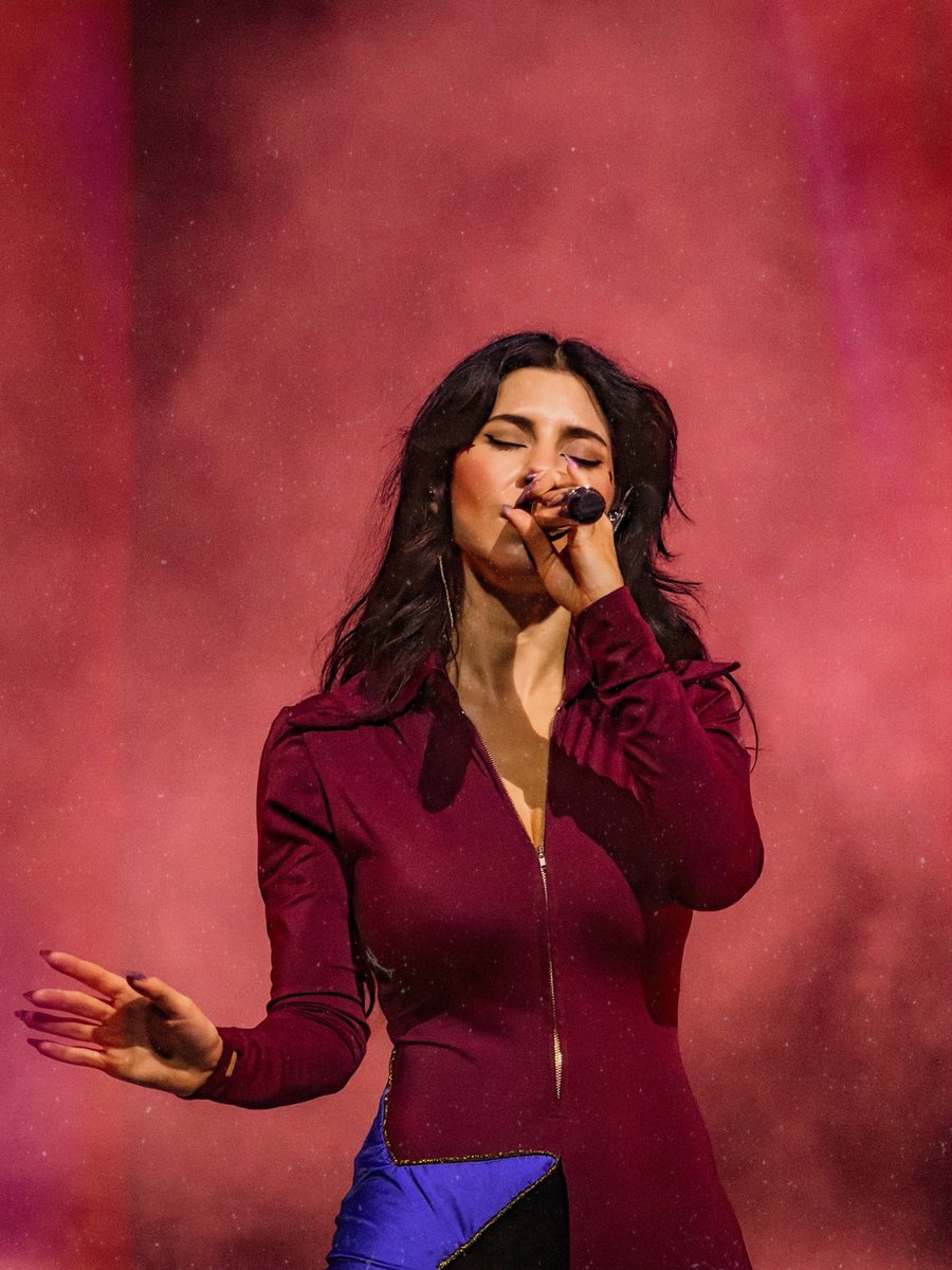 xngelrod's tweet photo. Ok but these pics I took of @MarinaDiamandis at the #princessofpowertour in Austin ✨ https://t.co/7tsSFbfbPv