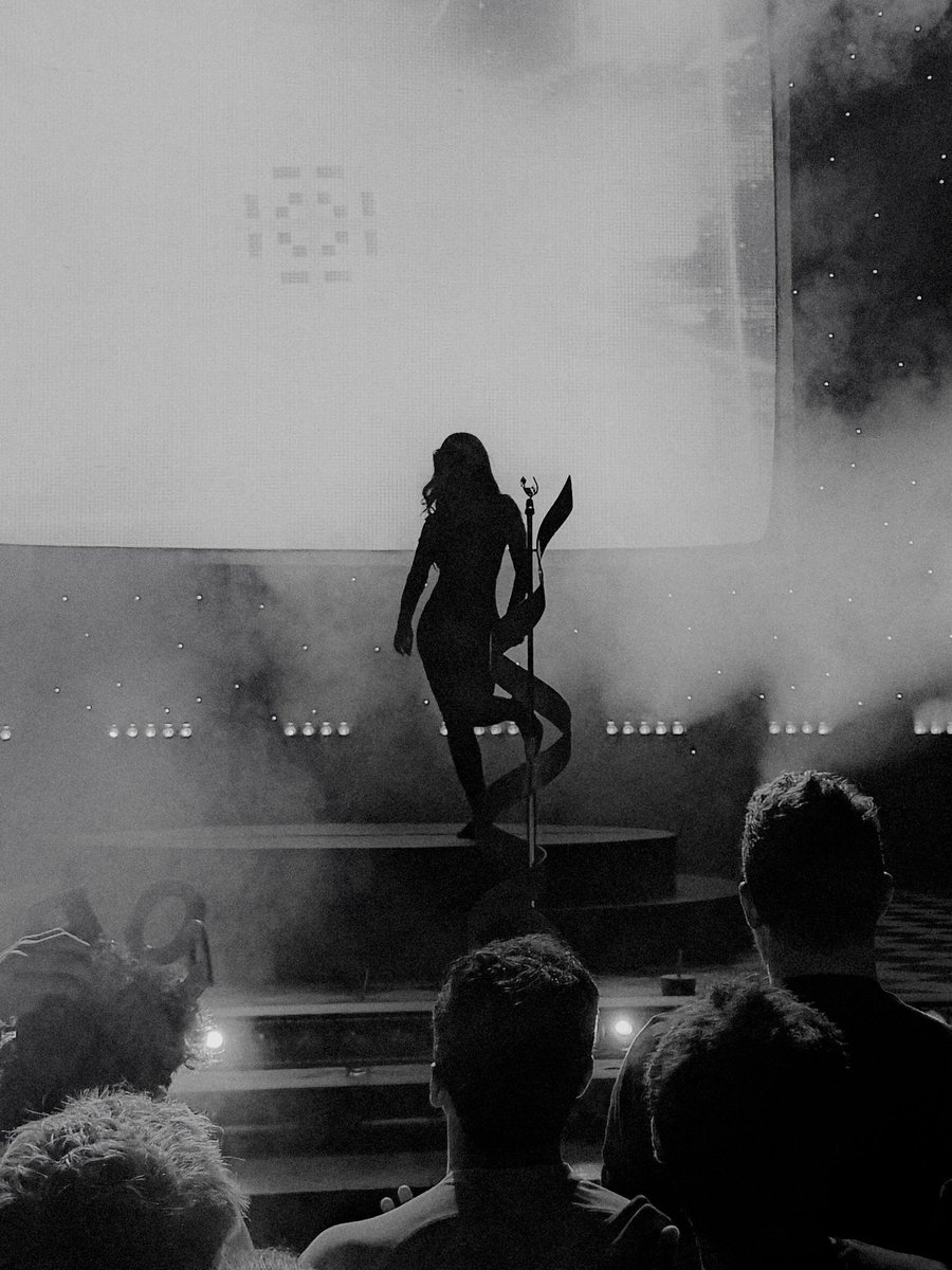 xngelrod's tweet photo. Ok but these pics I took of @MarinaDiamandis at the #princessofpowertour in Austin ✨ https://t.co/7tsSFbfbPv