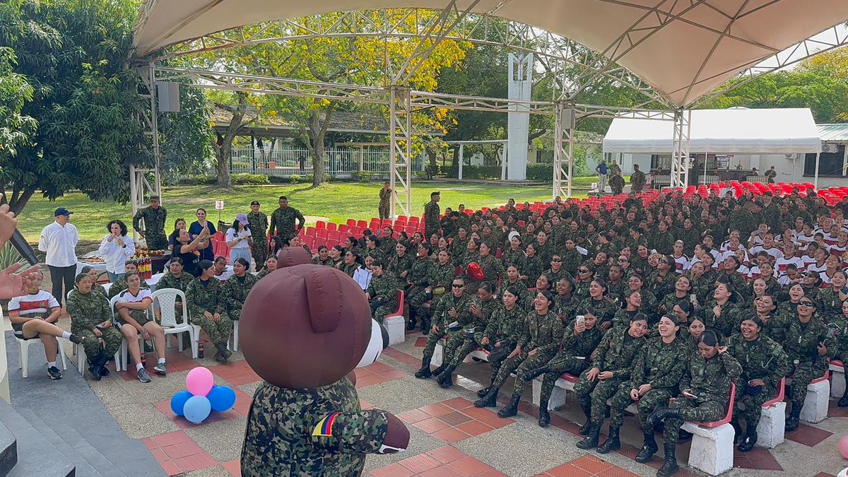 Comando de Educación y Doctrina tweet media