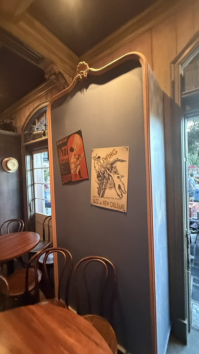 Parks And Cons tweet media