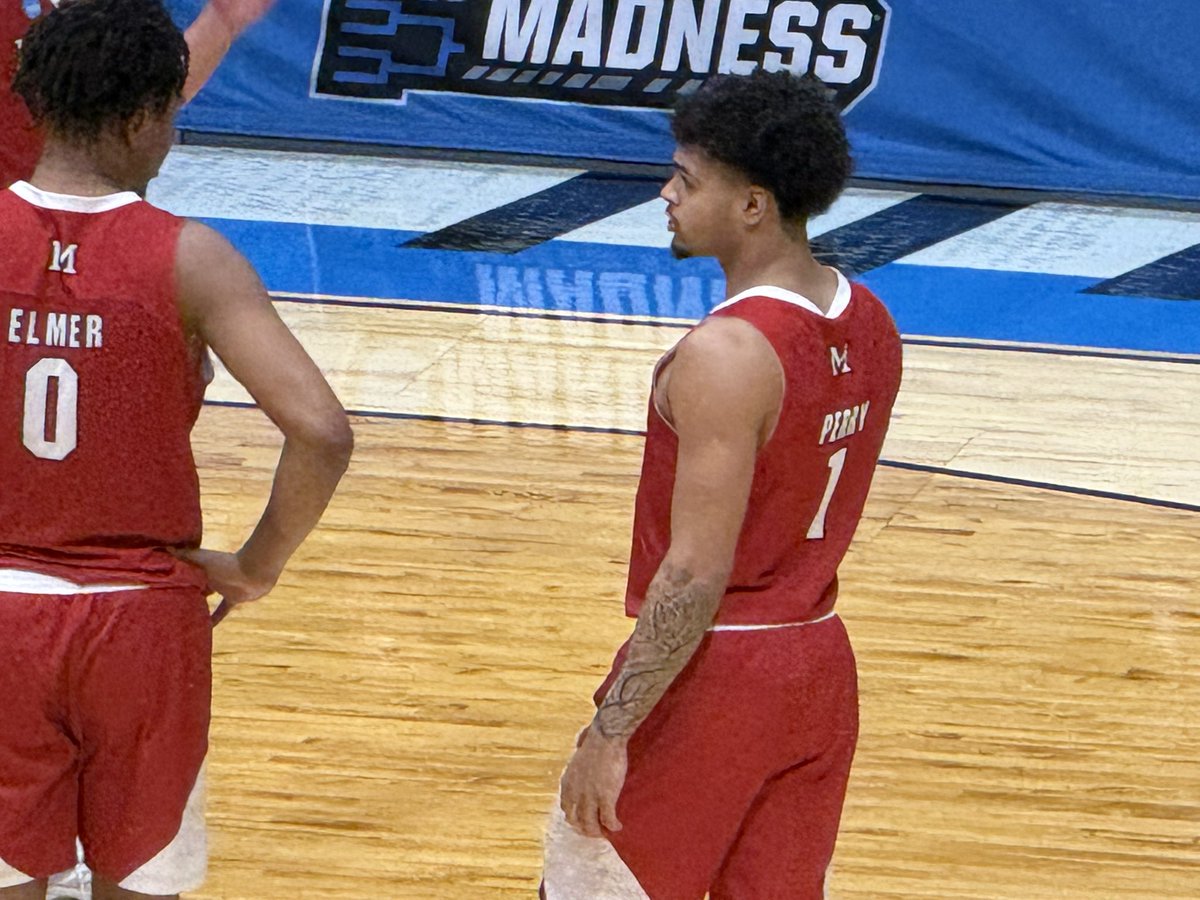 East Basketball tweet media