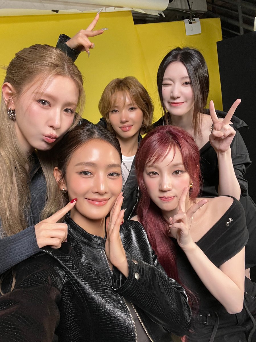 official_i_dle's tweet image. [📸] 260318 @ #genius

#아이들 #idle