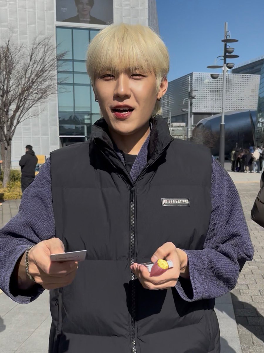 mytinypotato's tweet photo. 머이루케기욥게생김ㅠㅠ 아짜증나너민들레홀씨야??? •̥ࡇ•̥ https://t.co/jwqEPayg4A