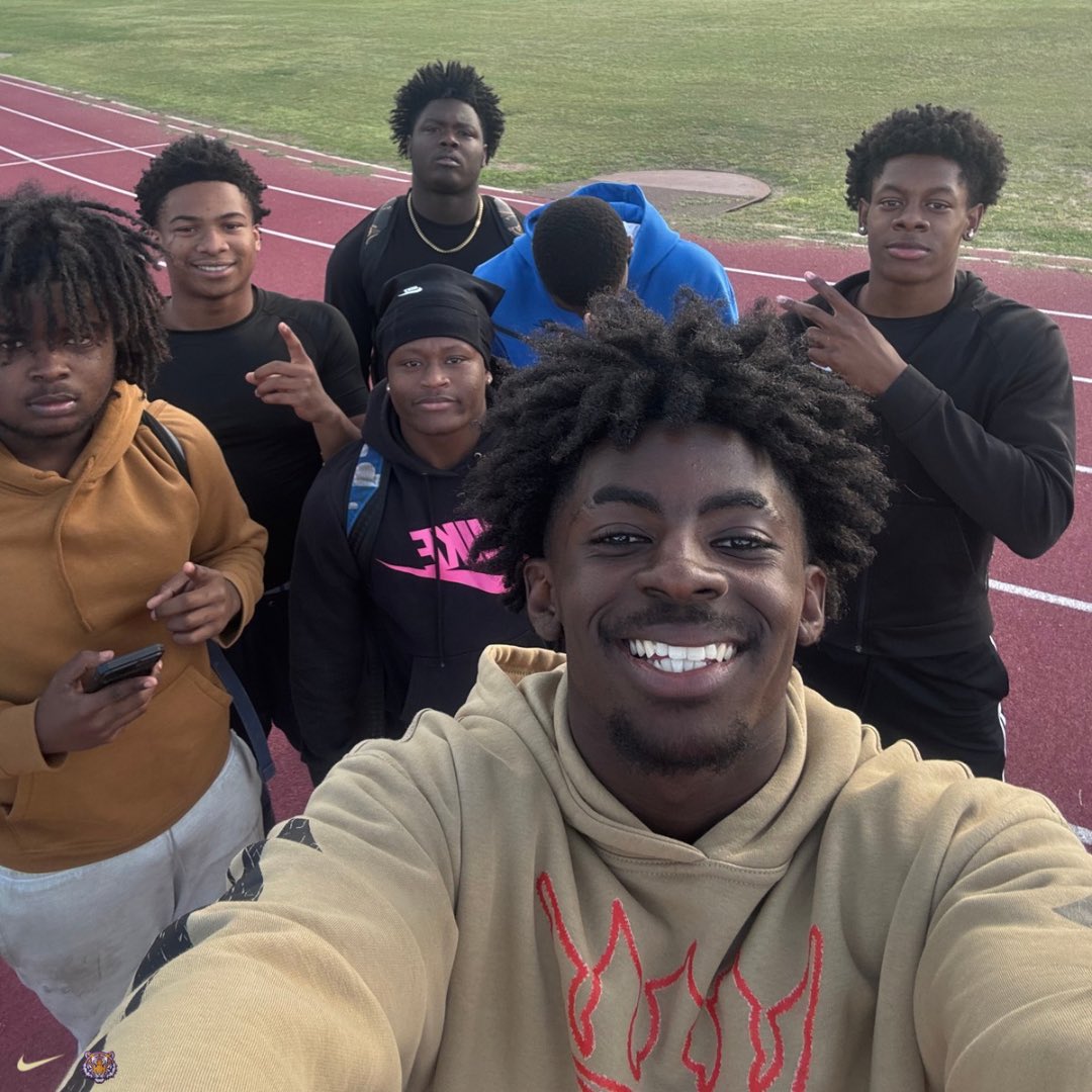 Columbia High Football tweet media