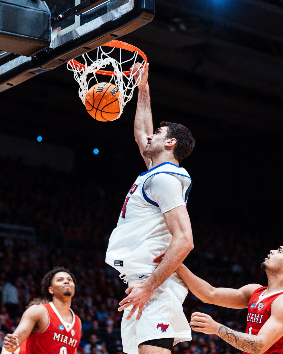 SMU Basketball tweet media