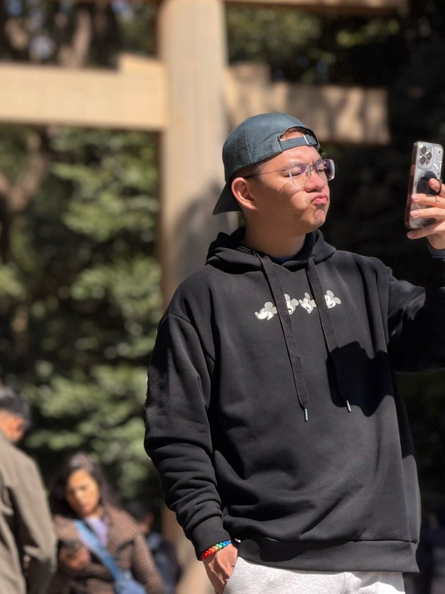 Christoflurp tweet media