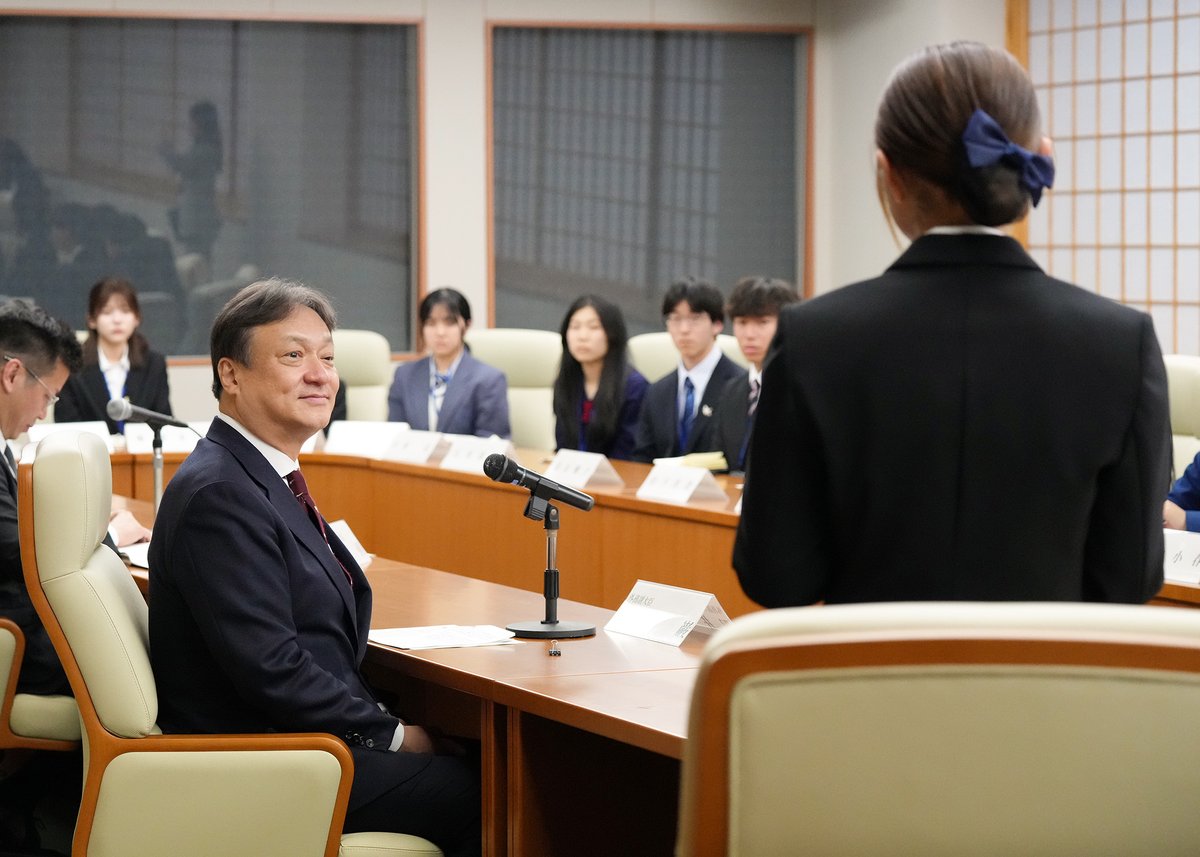 外務省 tweet media