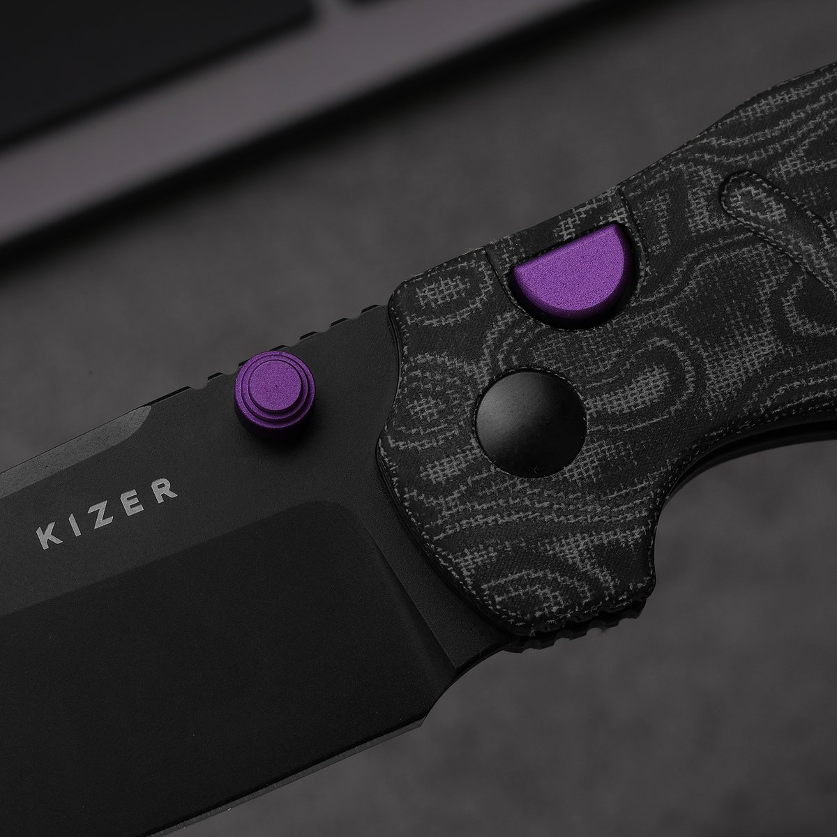 KIZERKNIVESOFFICIAL tweet media