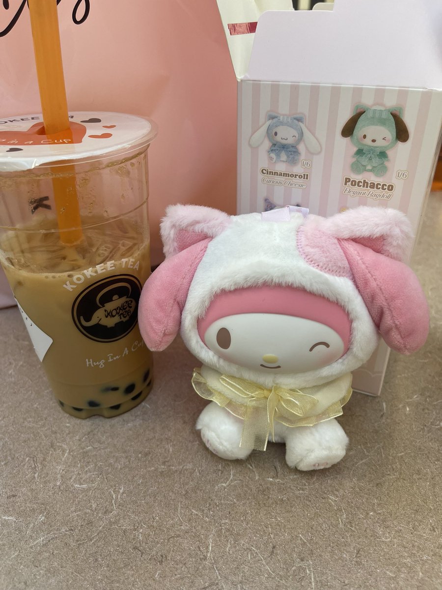 katelyn⁷ IS SEEING ARIANA tweet media