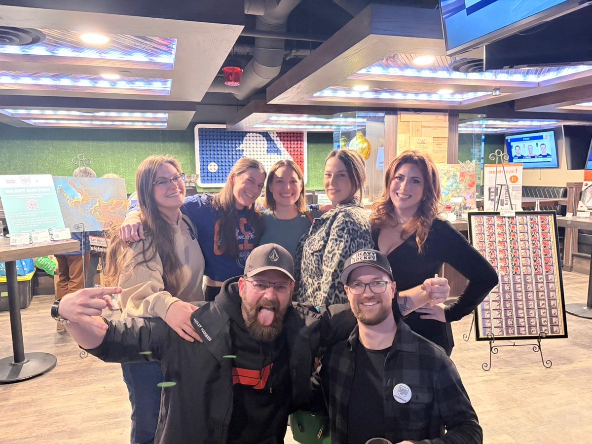 ✨Glitter Bomb Barbie✨ tweet media