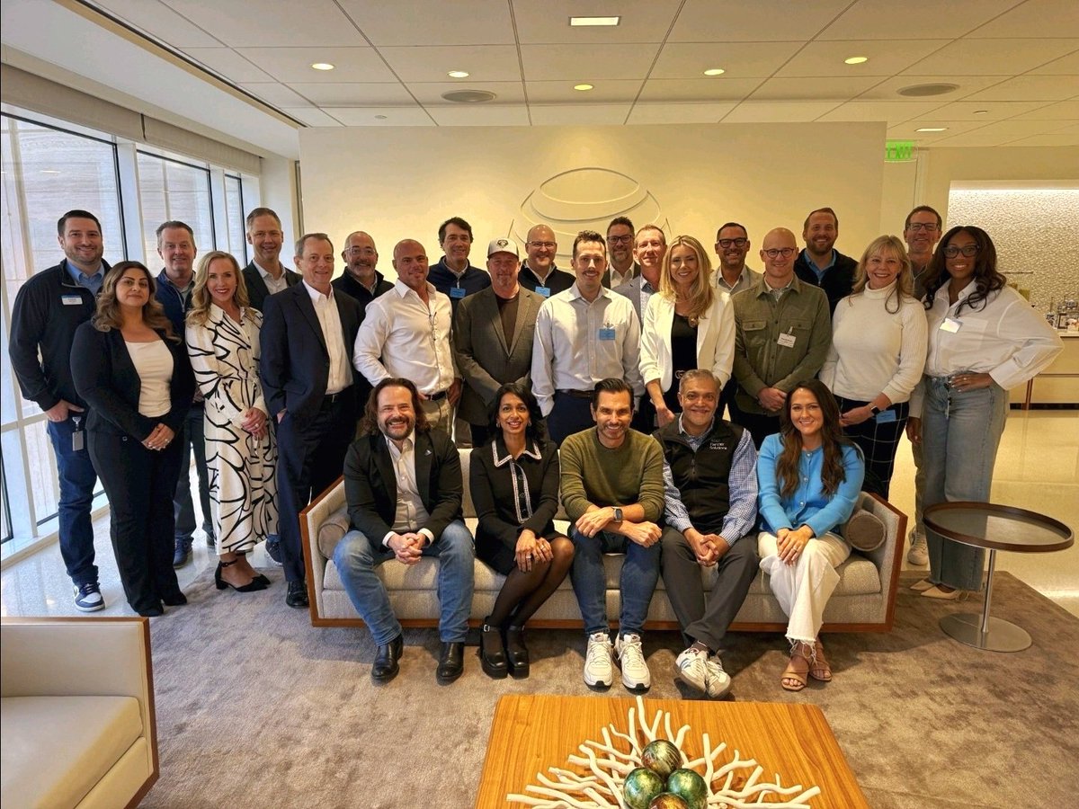 Anna Tipton 🌐 tweet media