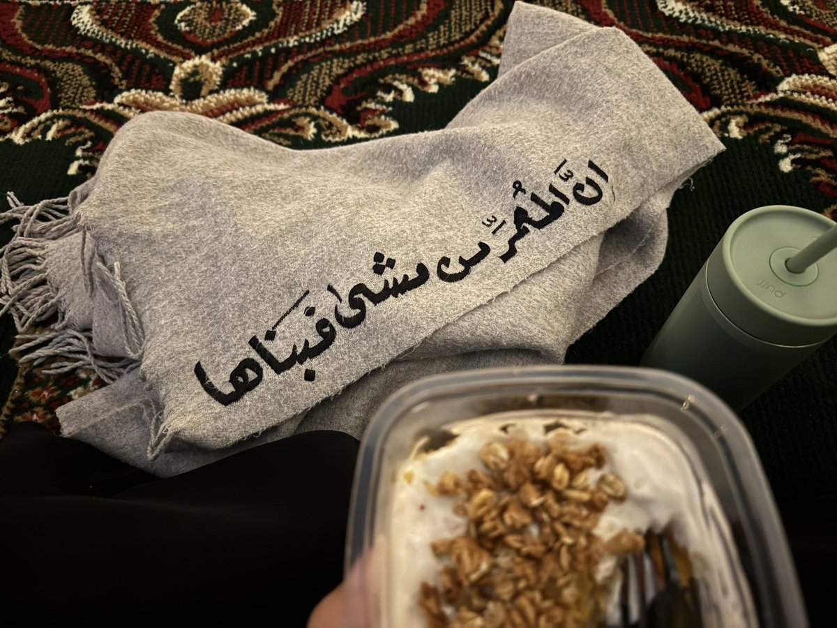 raghadkhalidG's tweet photo. اخر ليلة رمضانية وداعيه بالمطر يالله الجنننننه https://t.co/zgpdiLa28c