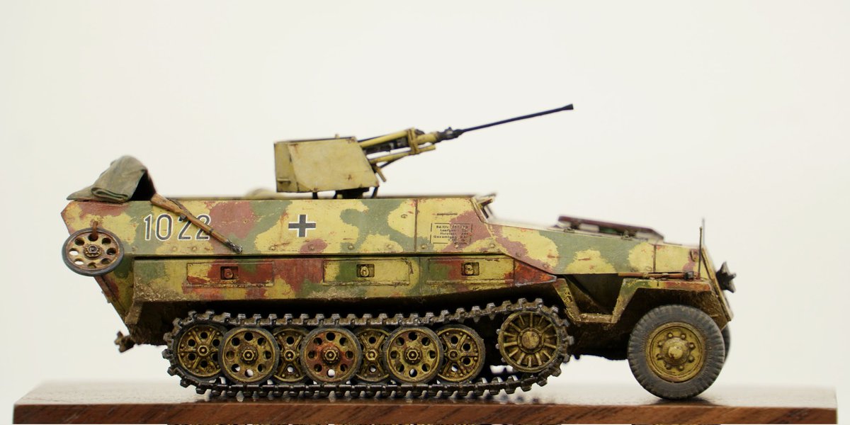 VLily8's tweet photo. 1/72 sdkfz251D/17 with 20mmGun https://t.co/tUPkcoMzIj
