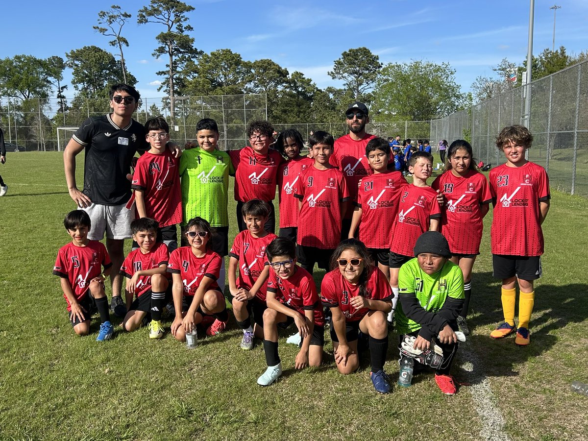 Helms Elementary tweet media