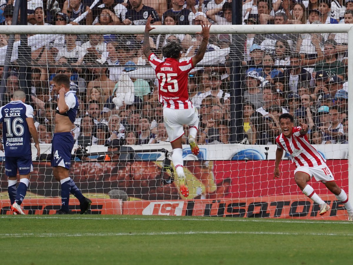 1 a 0 y campeón tweet media