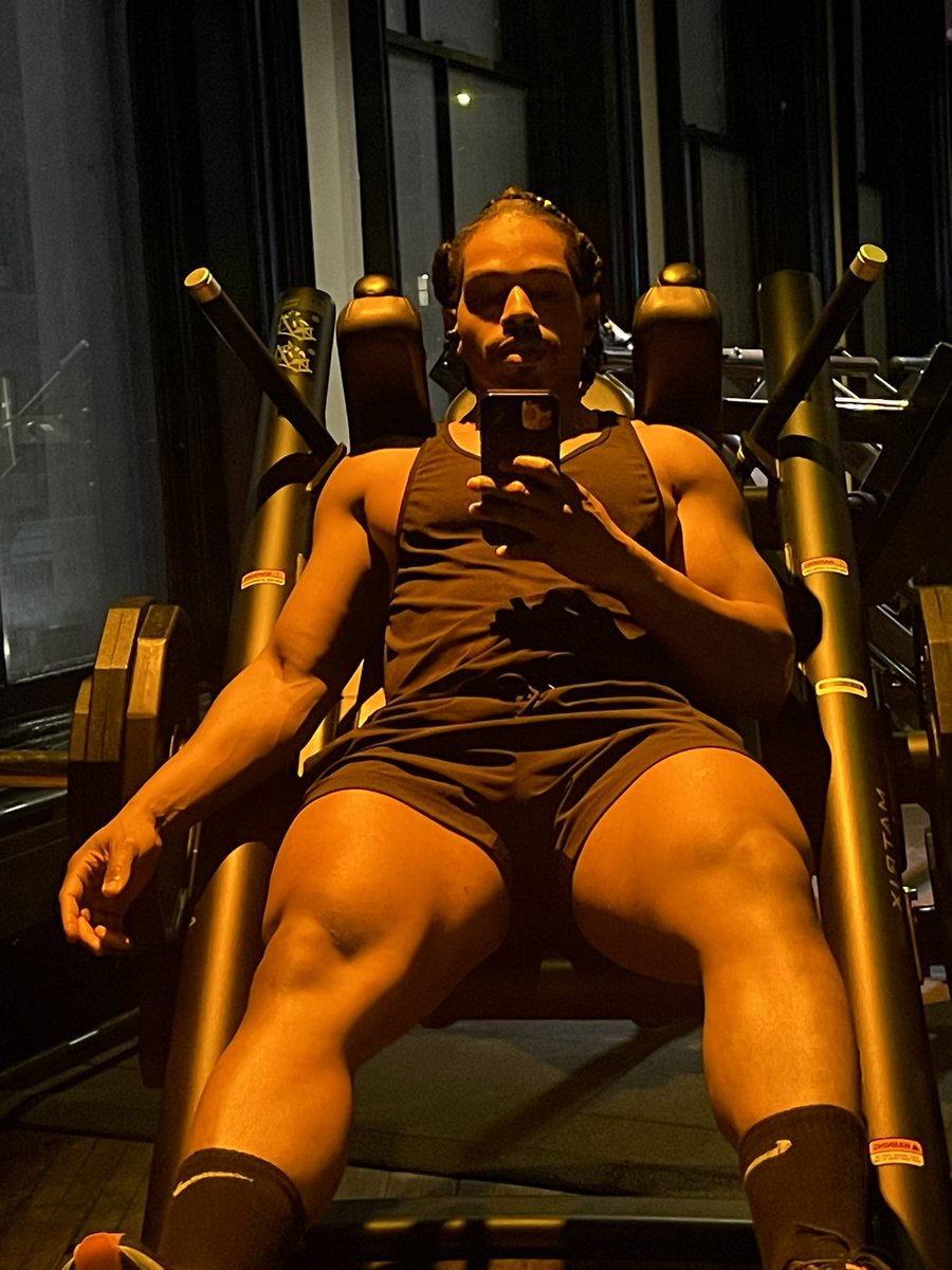 Denzell Theodore tweet media