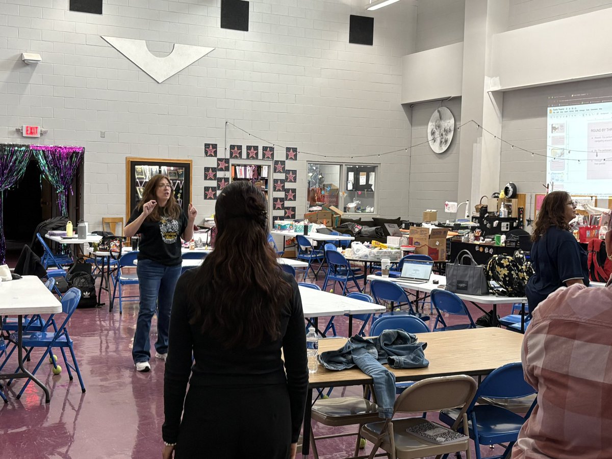 Ellen Colunga tweet media