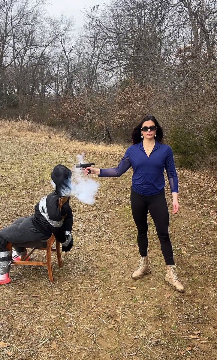 Valentina Gomez tweet media