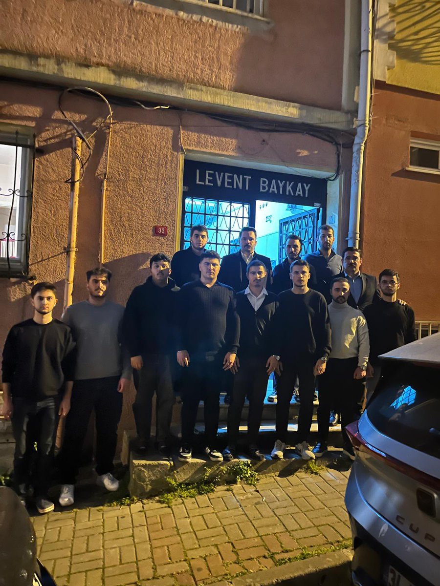 İstanbul Teknik Üniversitesi Ülkücüleri olarak, İstanbul Ülkü Ocakları Başkanımız Sayın Alparslan Doğan Beyefendi’nin teşrifleriyle Levent Baykay Ülküevimizde sahur programımızı gerçekleştirdik. Rabbim birlik ve beraberliğimizi daim eylesin.