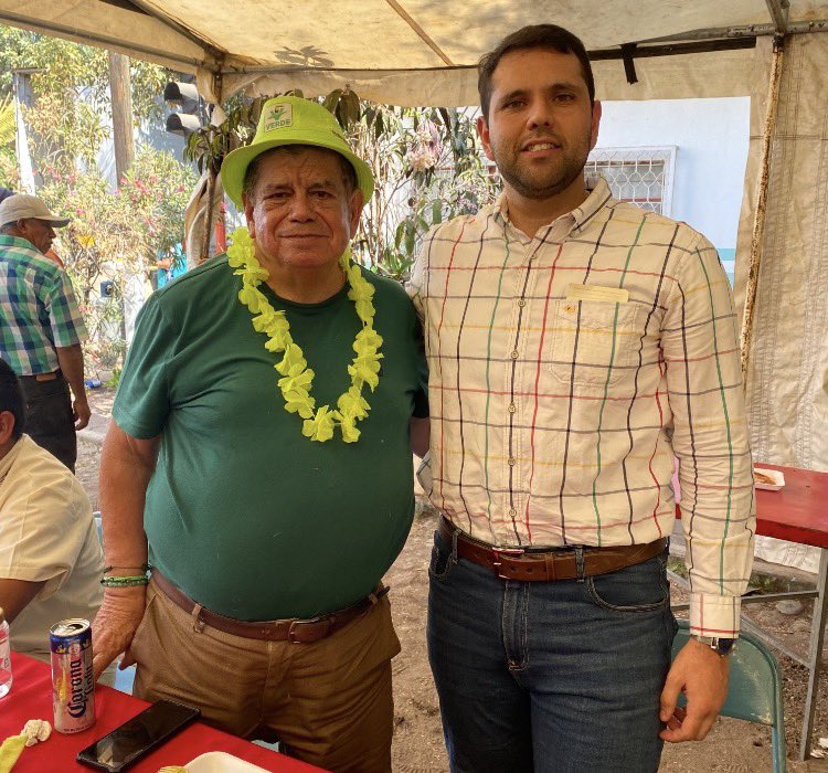 AlexEulloqui's tweet photo. Muchas felicidades mi estimado amigo y Maestro @ElioNunesR. Mis mejores deseos hoy y siempre. https://t.co/BhzcAnQuis