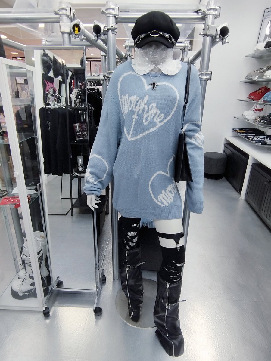 QOOZA_laforet's tweet photo. こんにちは☀️
QOOZAラフォーレ原宿店オープンしました💨
MORPH8NEのニットをメインにしたカジュアルコーデ🩵
ブラウスの襟だけを出してアクセントに✨小物は黒で合わせてカジュアル感🆙
本日もご来店お待ちしております💨
#QOOZA #MORPH8NE https://t.co/MBoGSWstOd