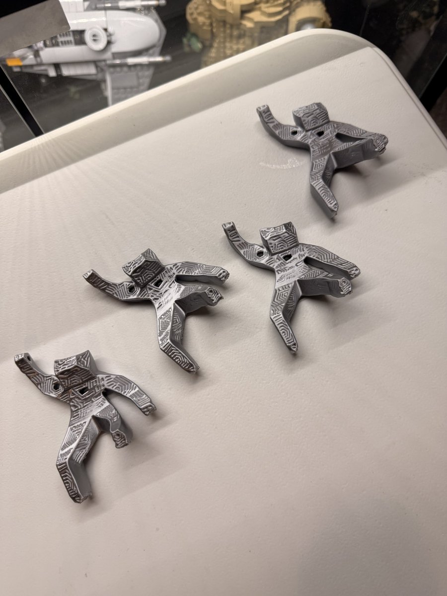 Brent | The Nerdalorian tweet media