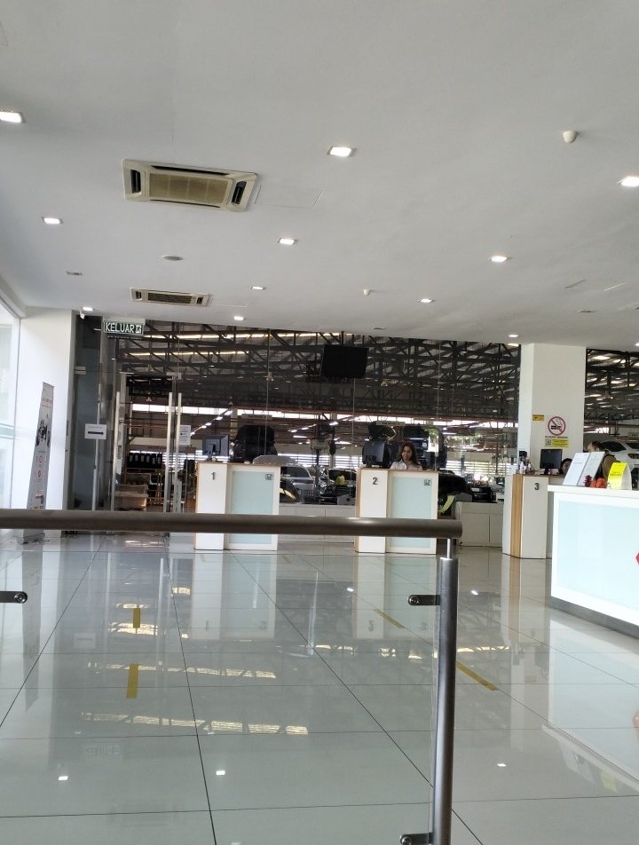 farzLan2 tweet media