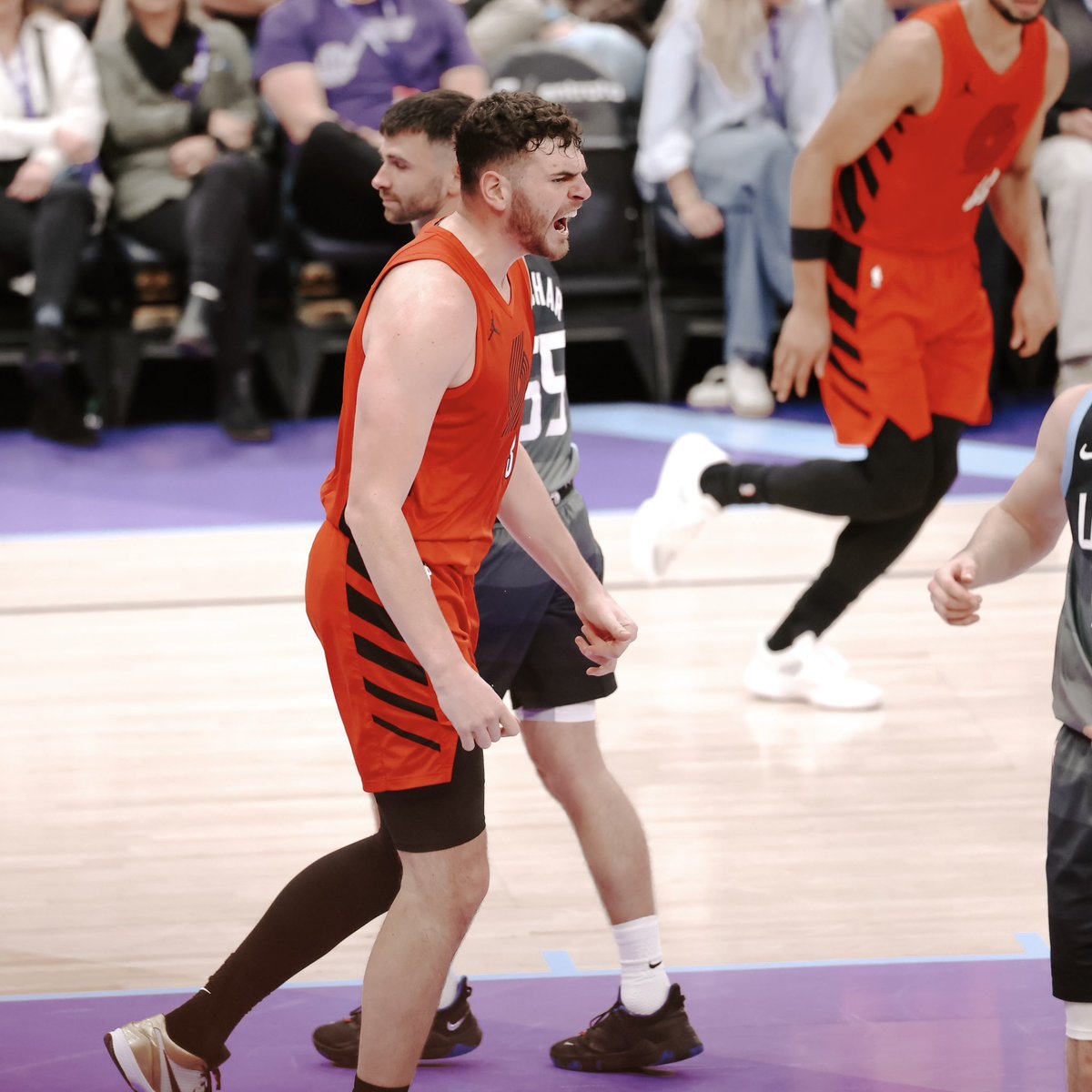 NBA Retweet tweet media