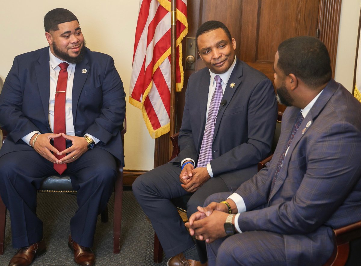 Congressman Don Davis tweet media