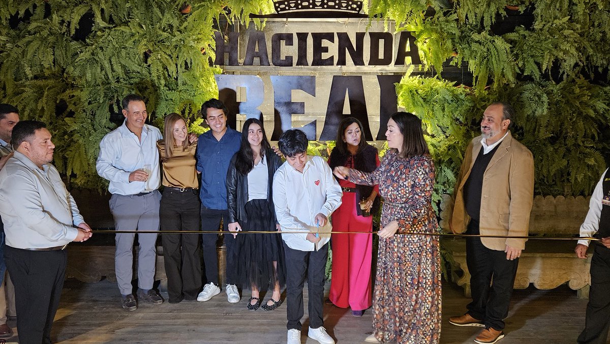 MAvila_EUD's tweet photo. Hacienda Real evoluciona 🍷🔥
Llega una nueva experiencia a Carretera a El Salvador con más espacio, naturaleza y el sabor que ya es tradición.
Más parqueo, nueva barra y áreas para compartir.
El mejor steak… ahora más cerca. #HaciendaReal #CAES https://t.co/dQ3PFRphRy