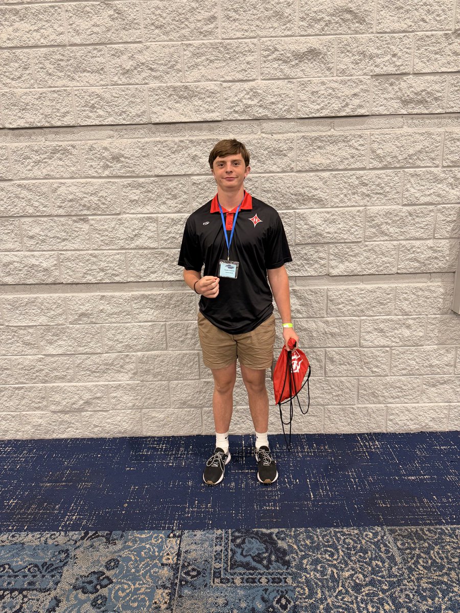 HaydenYoumans10's tweet photo. I had an amazing time today at the GHSA student leadership conference. I am beyond blessed to be apart of something like this! I learned a lot of new things that I can use to lead our team to a state championship this year! @HarlemFootball @BoiterMark @RoHo2727 @OfficialGHSA https://t.co/tecNsjLpjX
