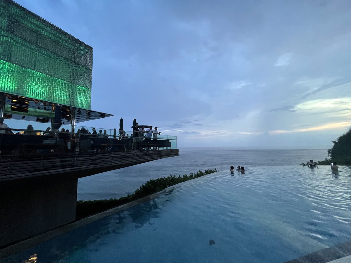 Nick Lothian tweet media