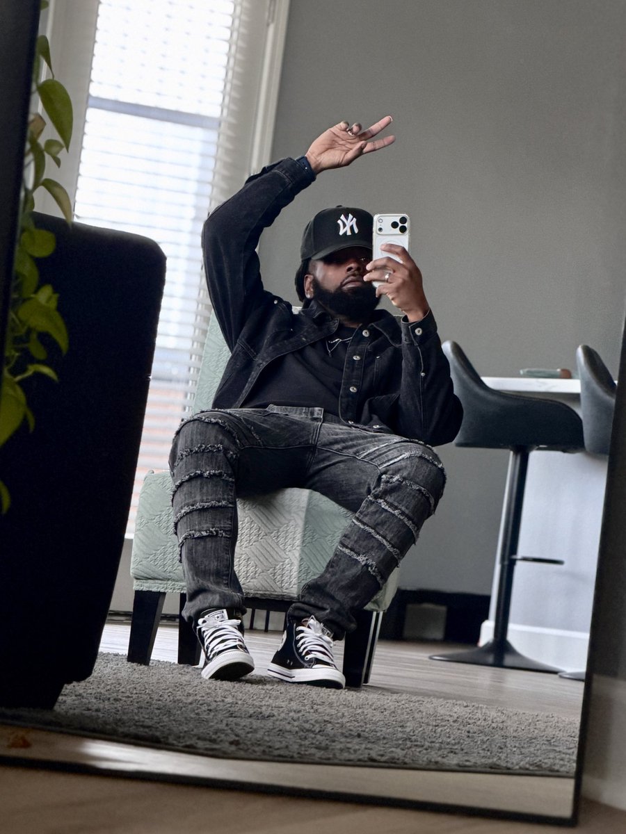 Big Wolf 🐺 tweet media