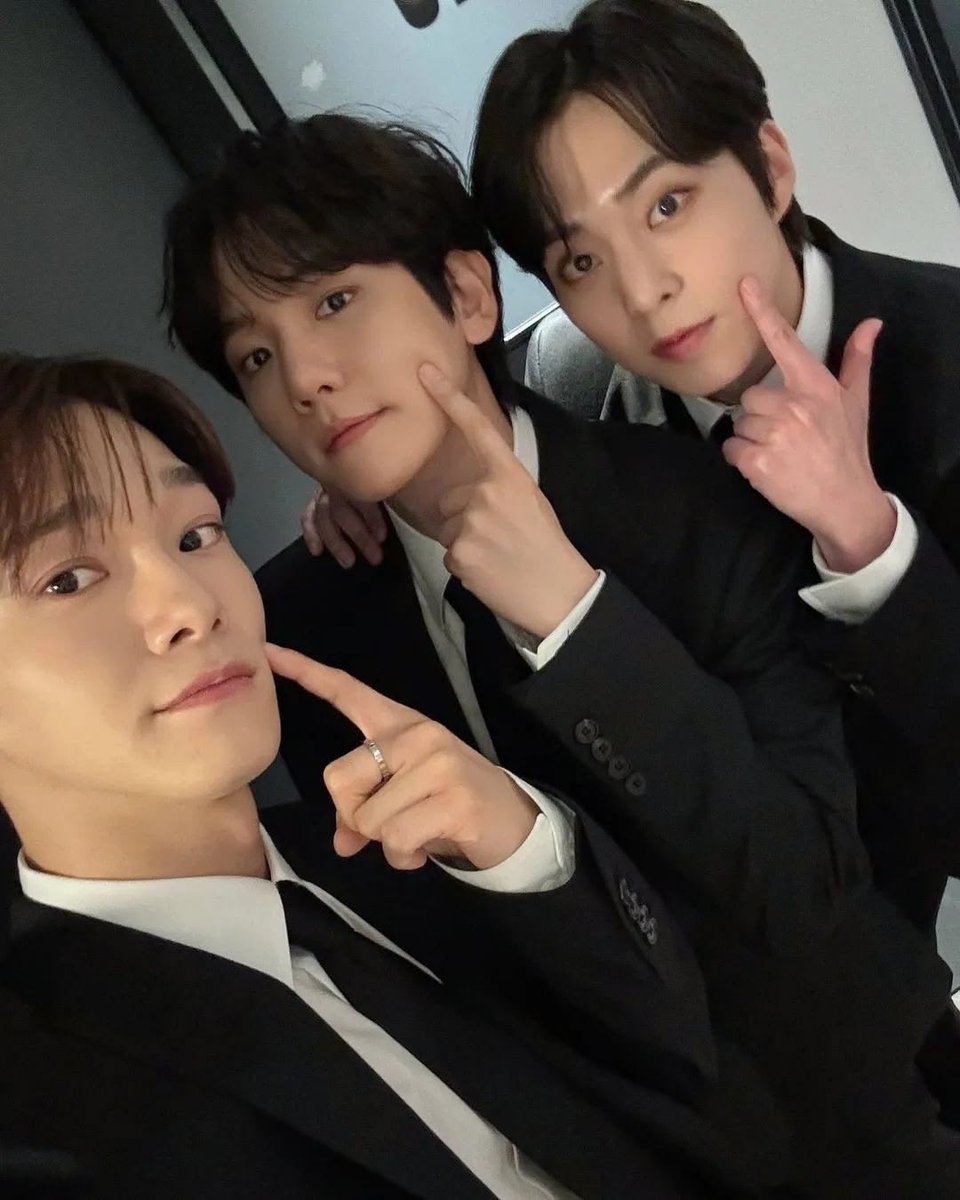 Be BAEKHYUN H🍓me tweet media